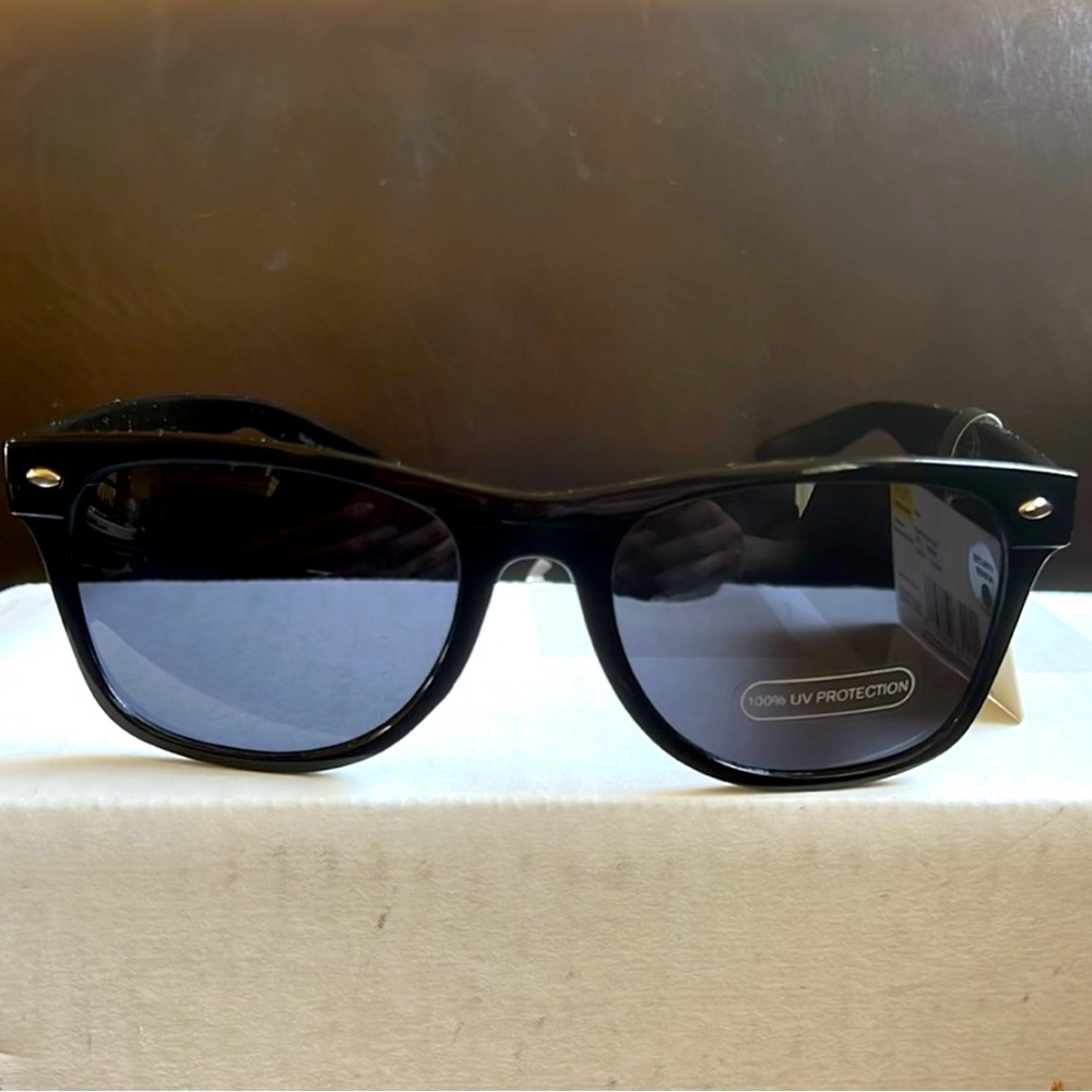 100% UV PROTECTION men’s sunglasses